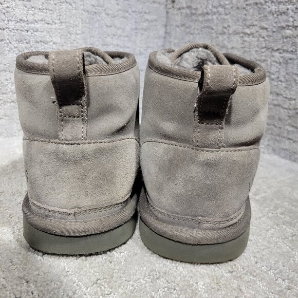 UGG Neumel Men's Size 12 US Gray Suede Shearling Lace Up Chukka Boots 3236 - Picture 3 of 10